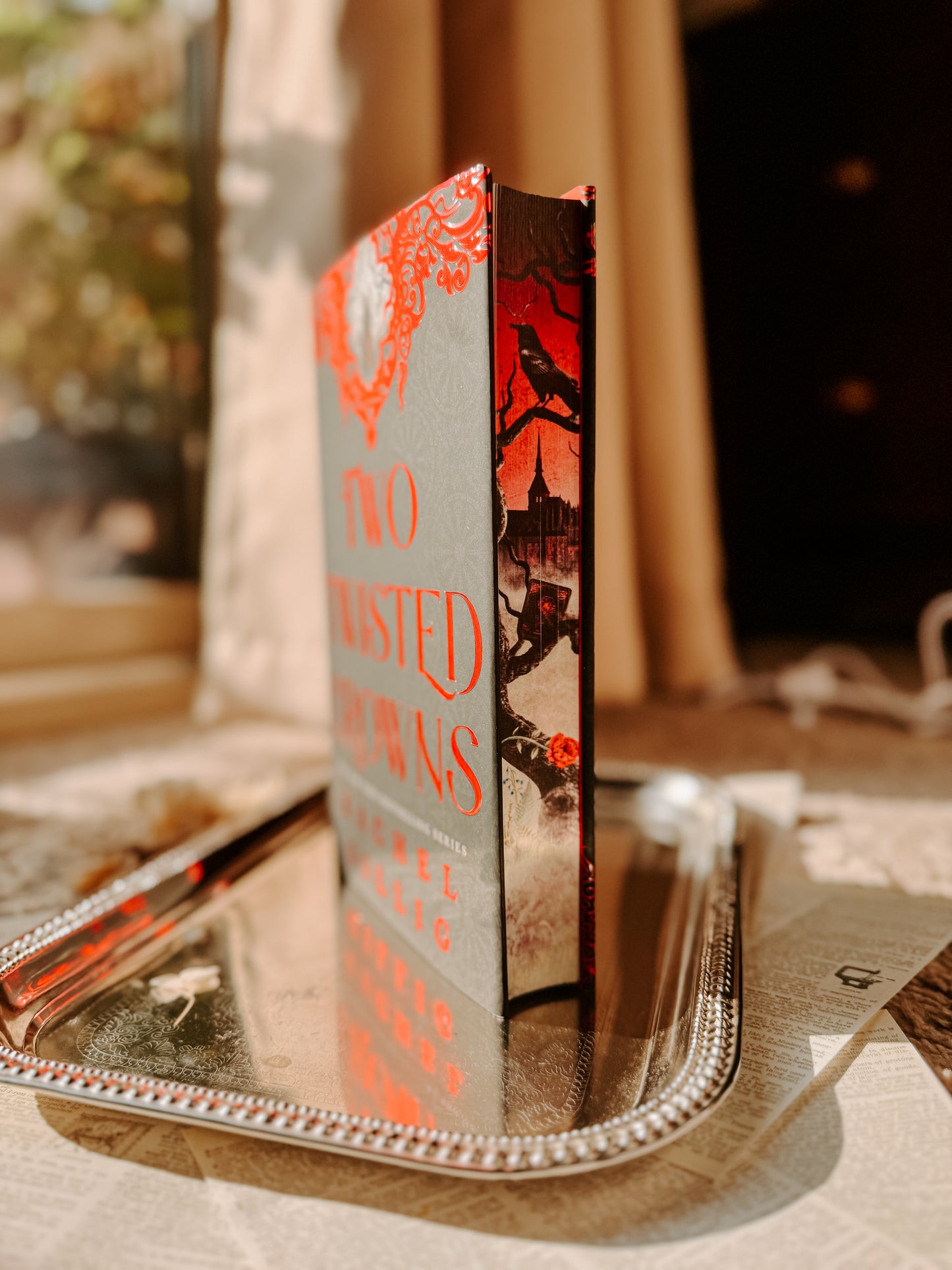 Two Twisted Crowns (Deluxe Limited Hardcover Edition)
by Rachel Gillig