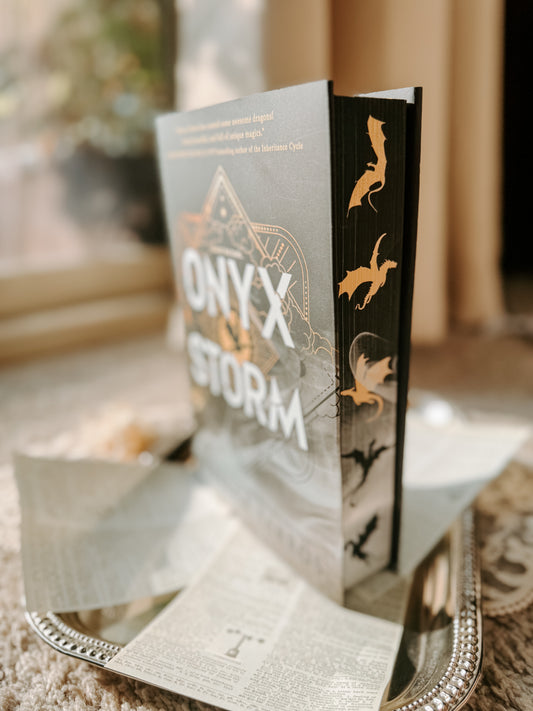 Onyx Storm by: Rebecca Yarros