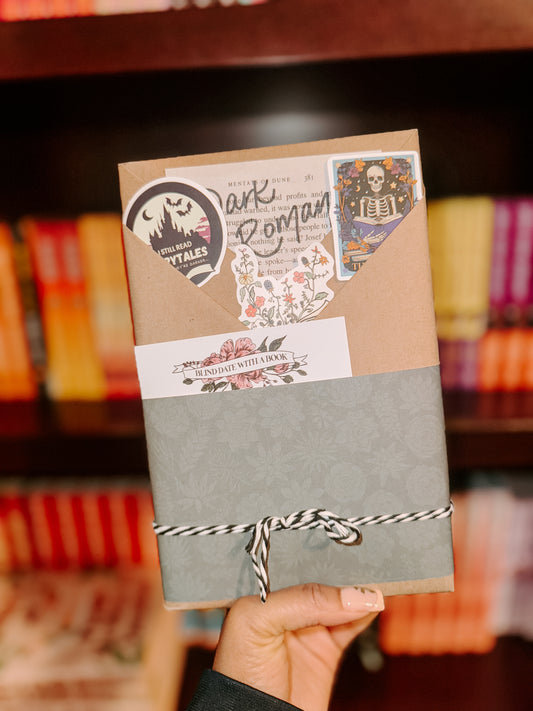Blind Date with a Book – Dark Romance Edition 🖤✨