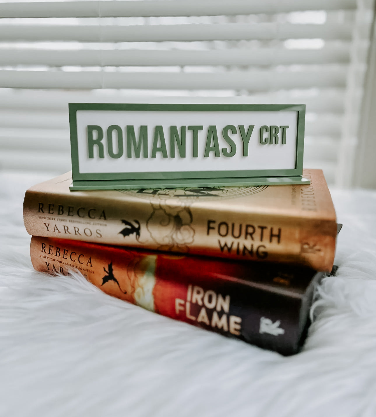 Romantasy Crt Acrylic Shelf Sign with Stand – Green