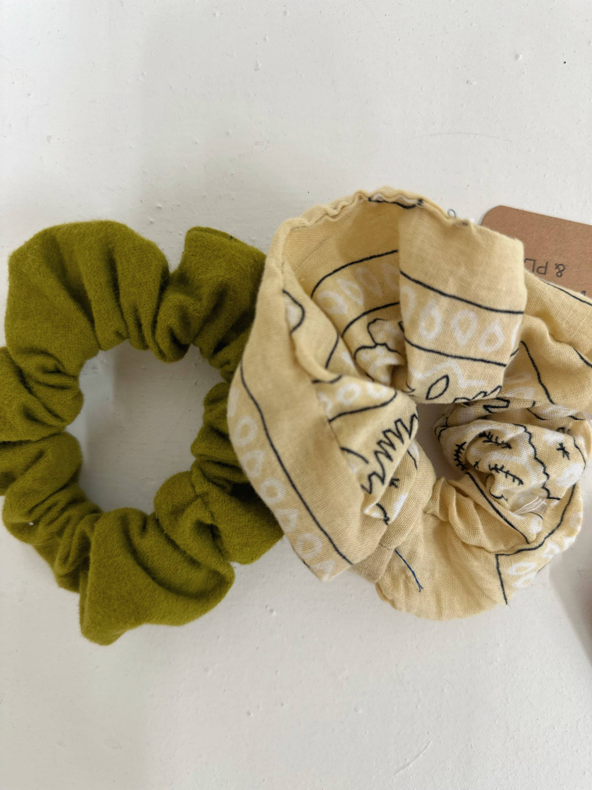 Mystery Scrap Fabric Scrunchie
