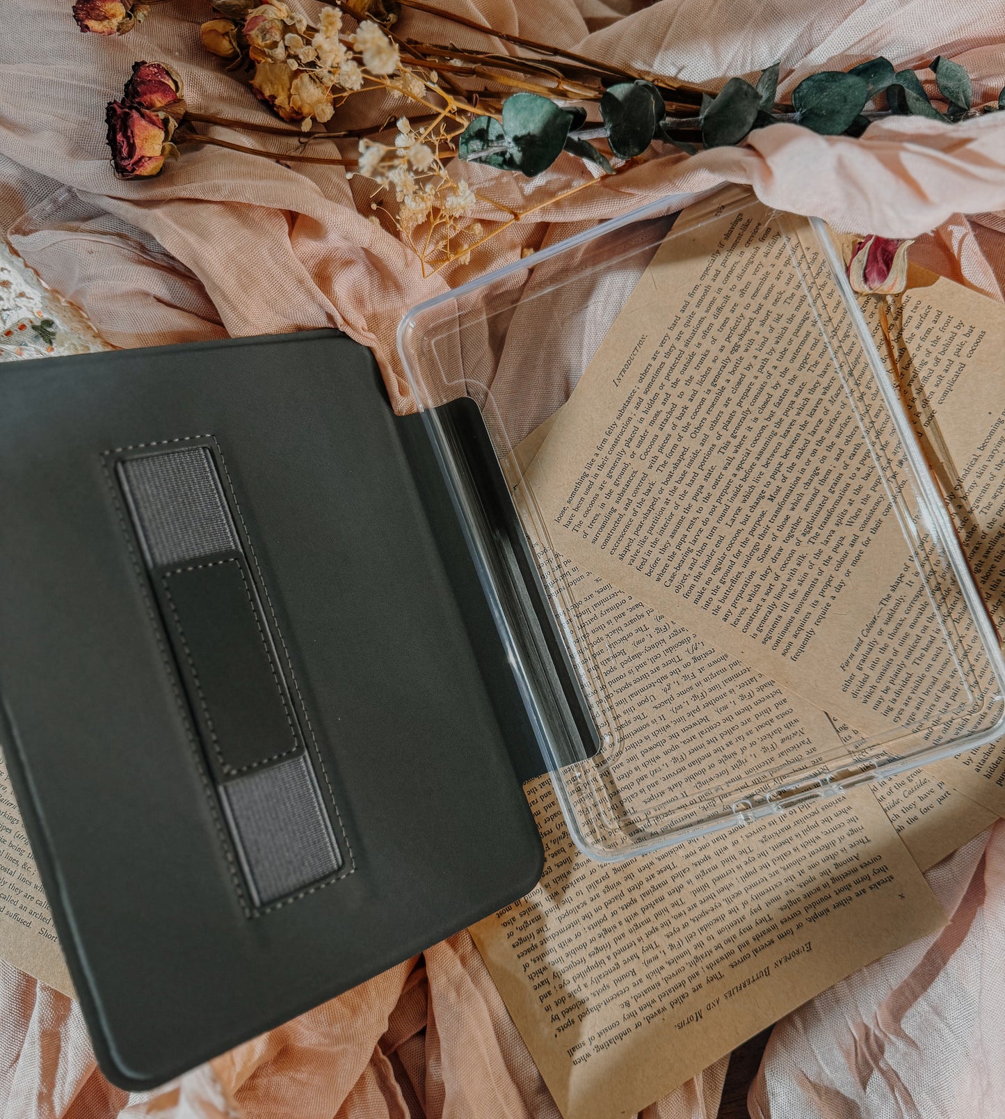 Vintage Floral Tapestry Kindle Case