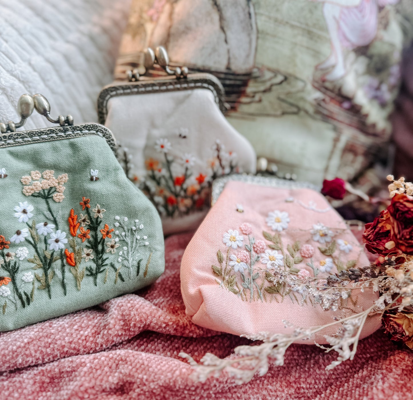 Vintage embroidered coin purse with love, Meena 