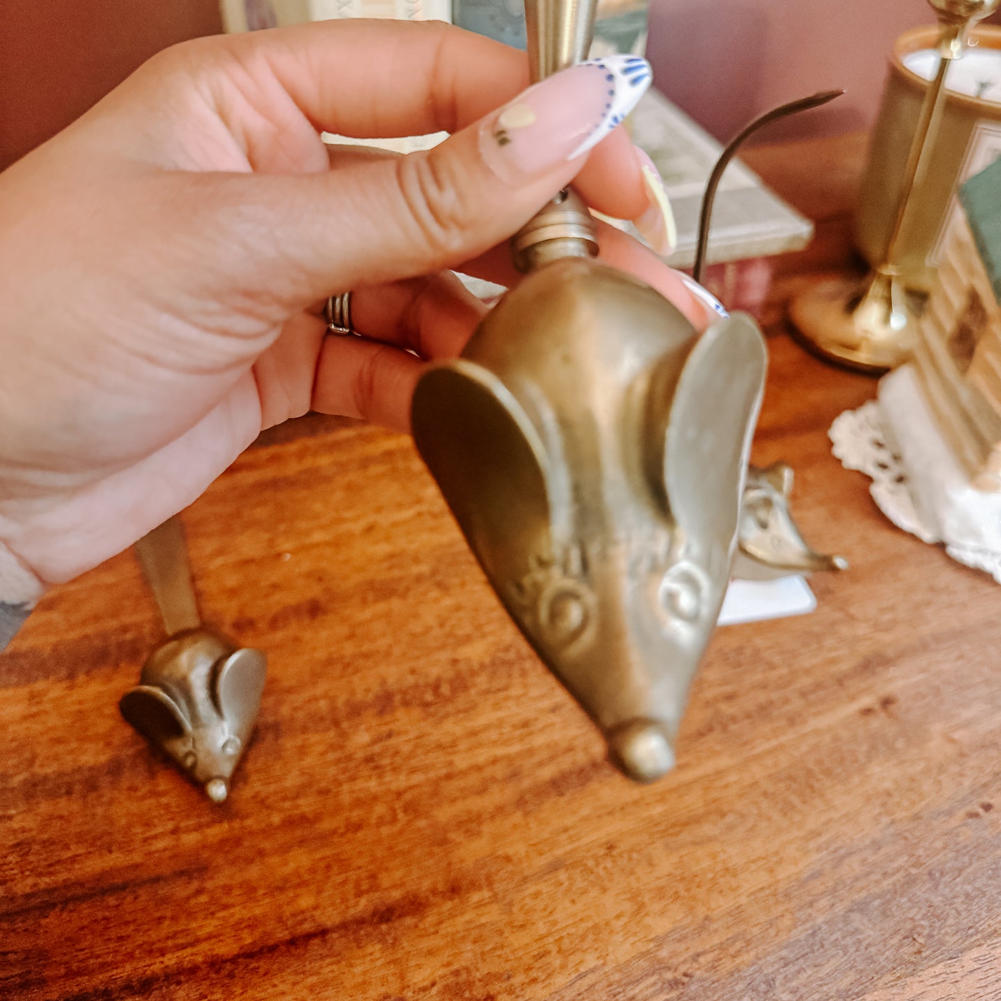 Brass Mouse Study Set