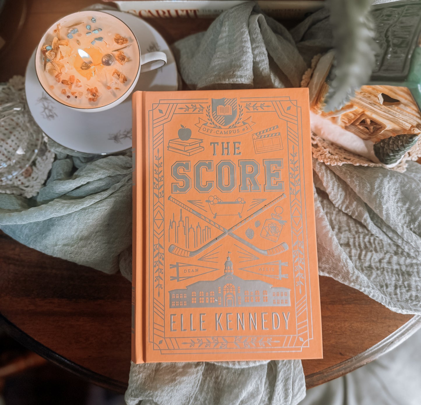 The score Elle Kennedy 