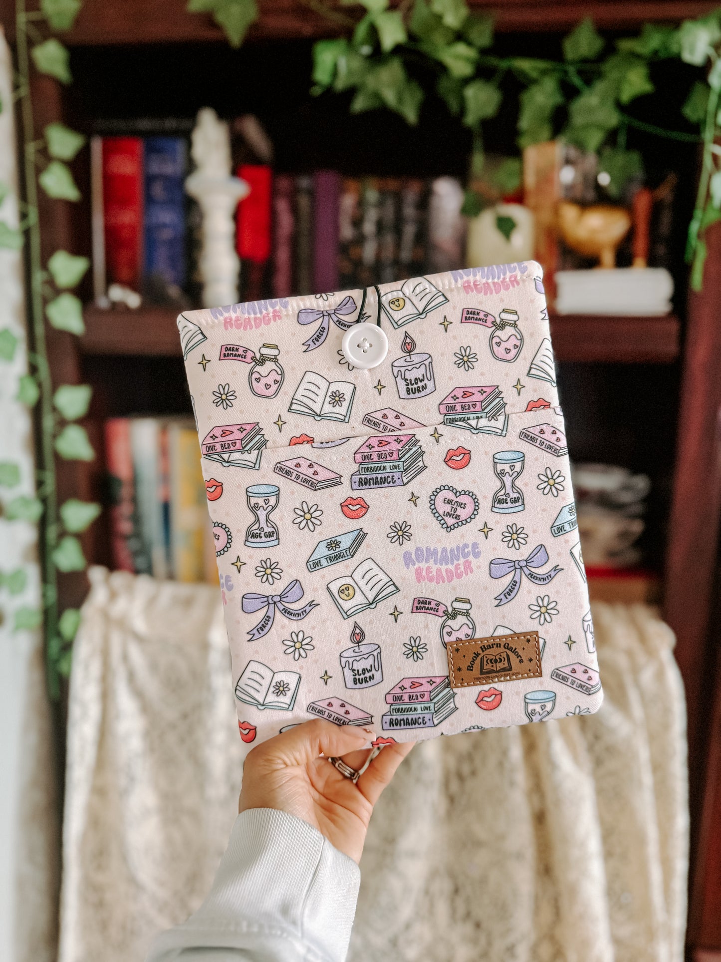 💕 Romance Reader Sleeve 💕