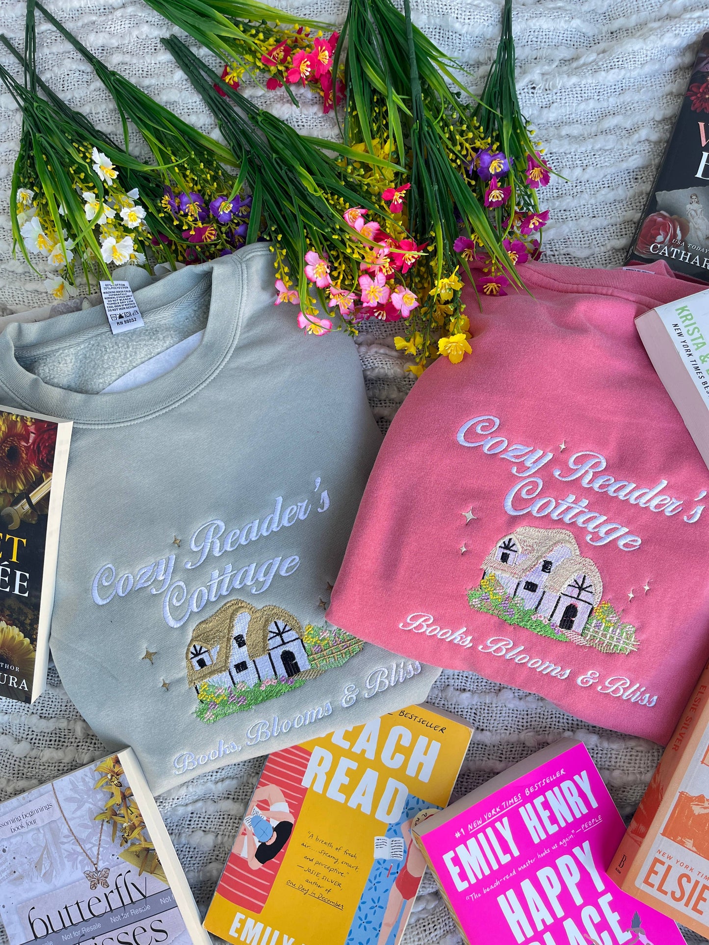 Cozy Readers Cottage Sweatshirt