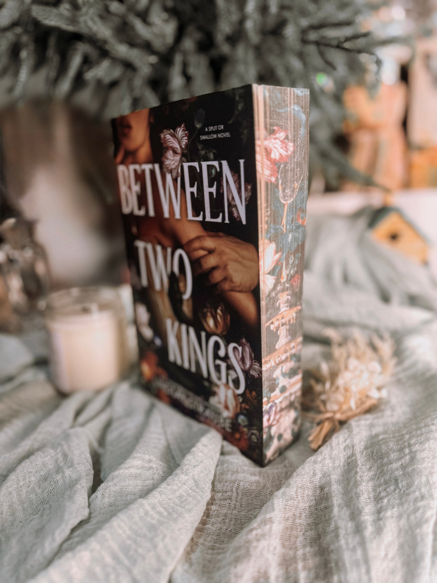 Between Two Kings (Deluxe Edition) By: Lindsay Straube