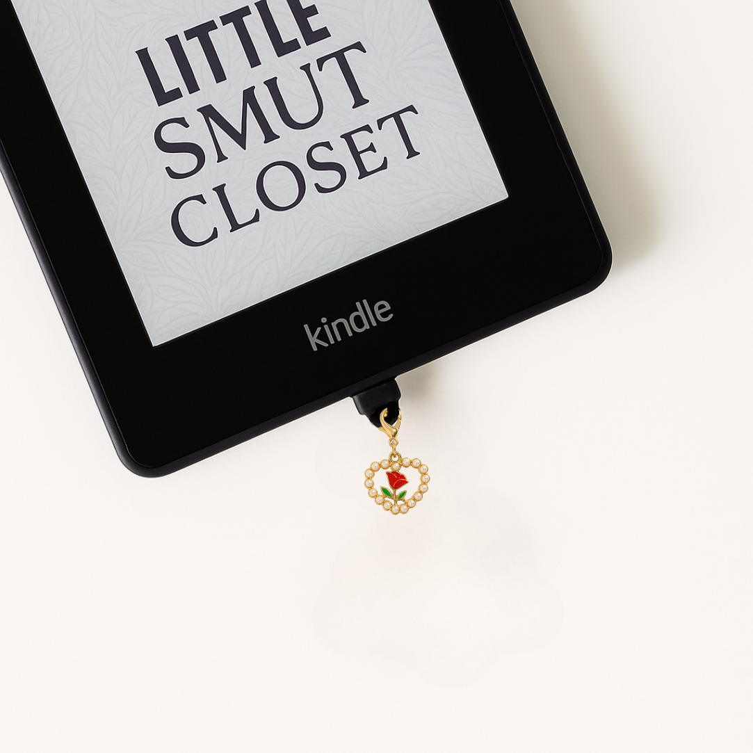 Pearl & Rose Kindle Charm | USB-C Dust Plug
