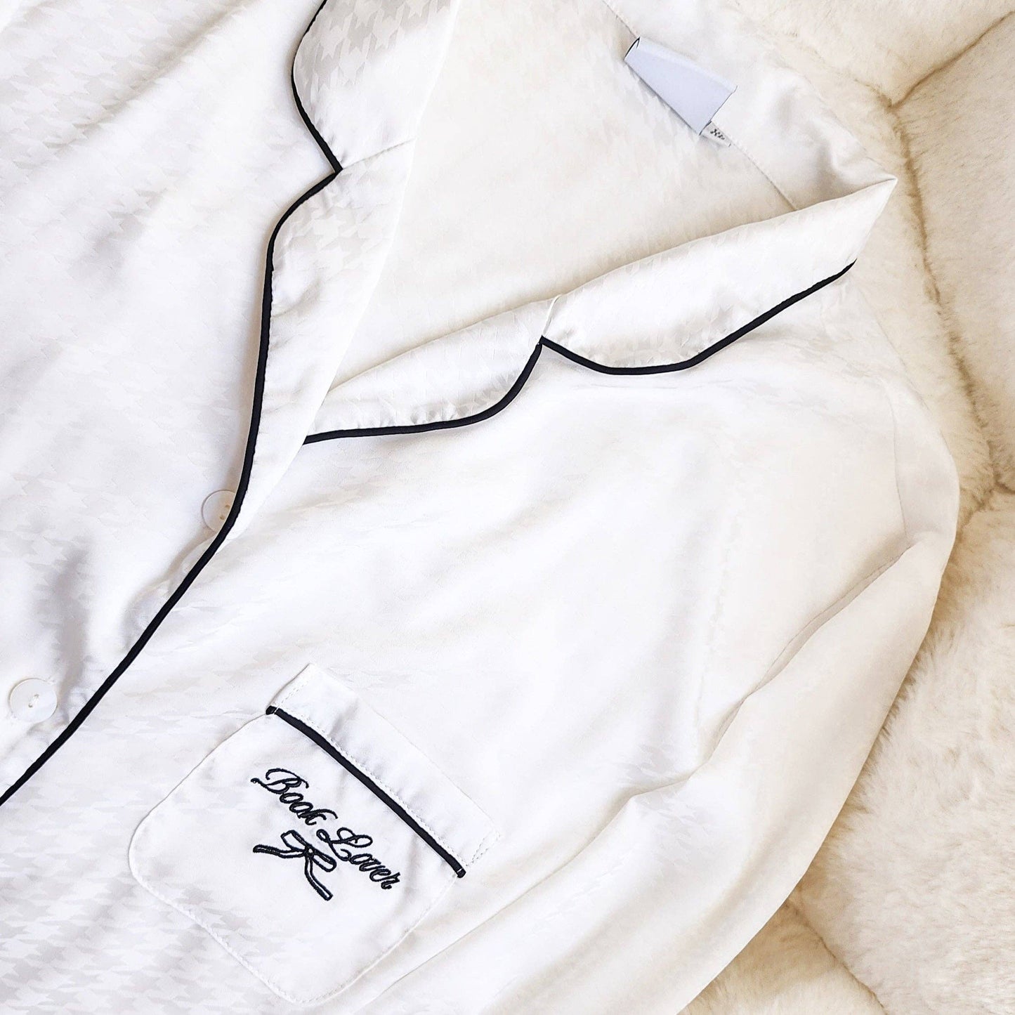 Book Lover Satin Houndstooth Pajama Set