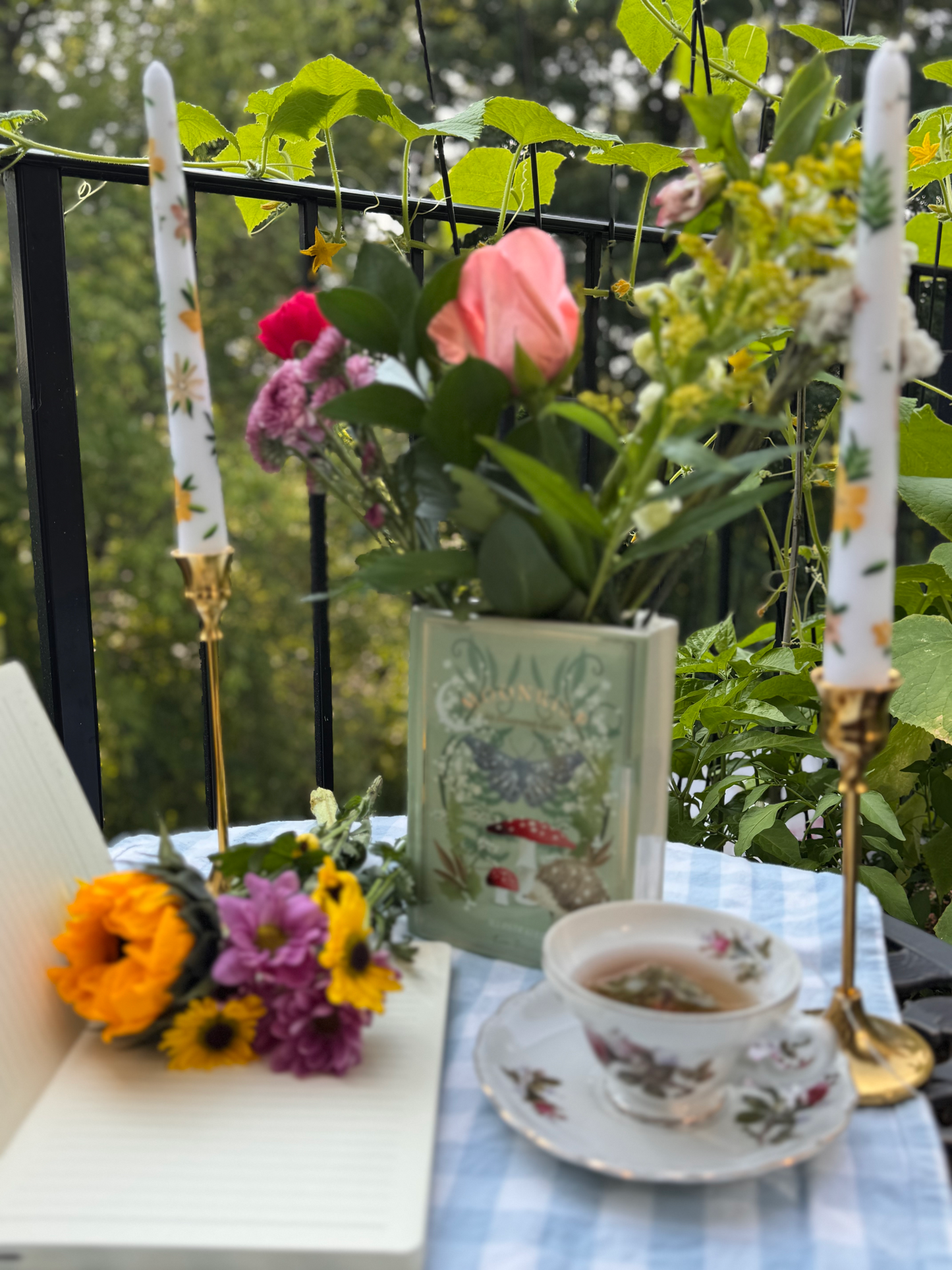 Moonrise Woodland Book Vase