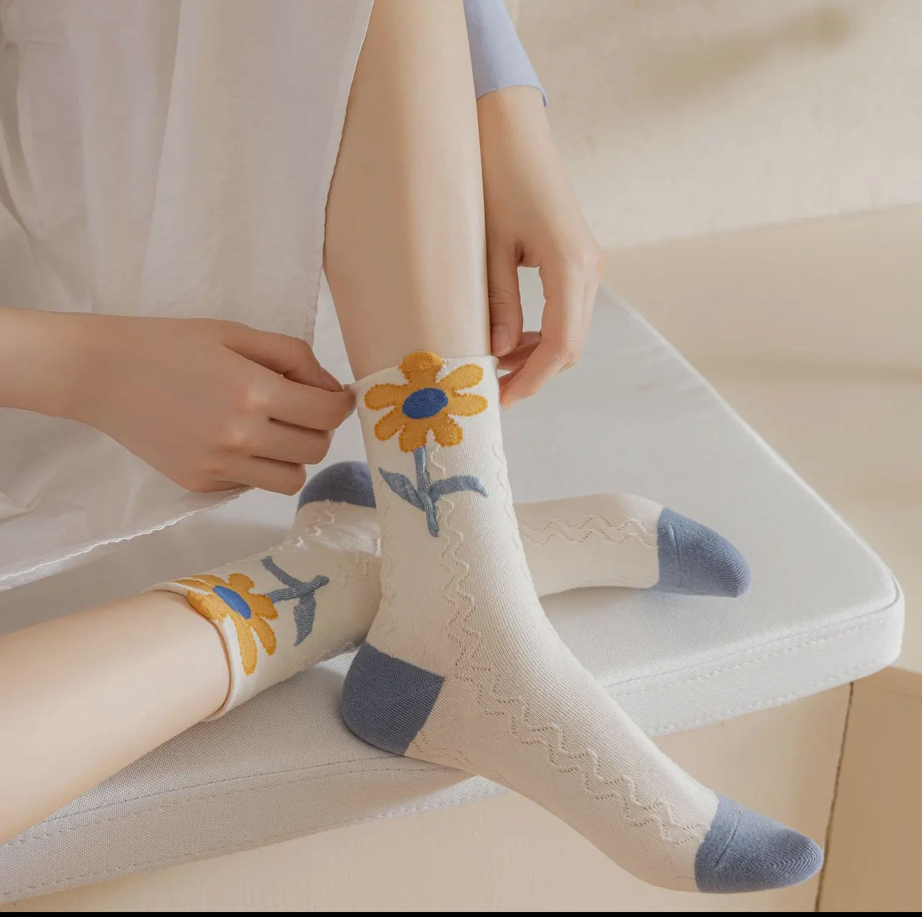 Blossom Beauty Cottage Socks