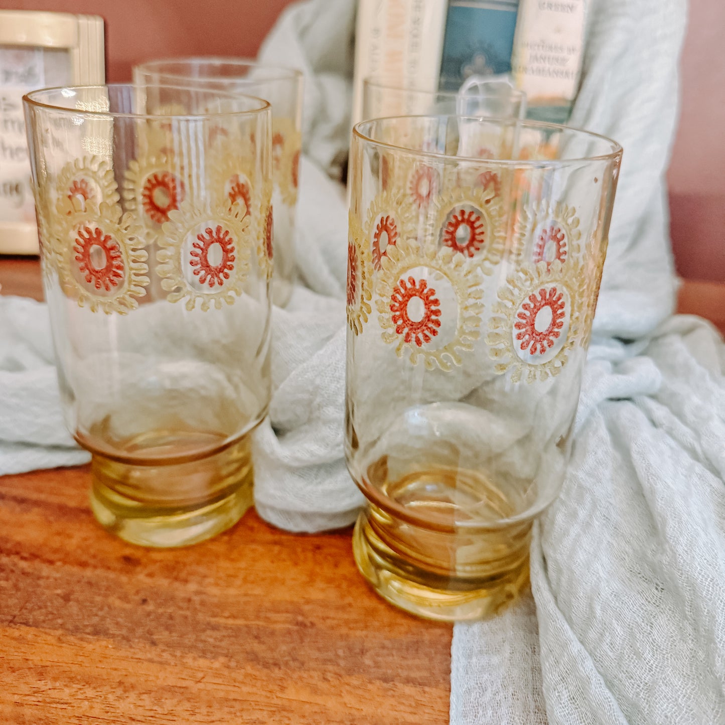 Vintage Amber Floral Drinking Glasses – Set of 4
