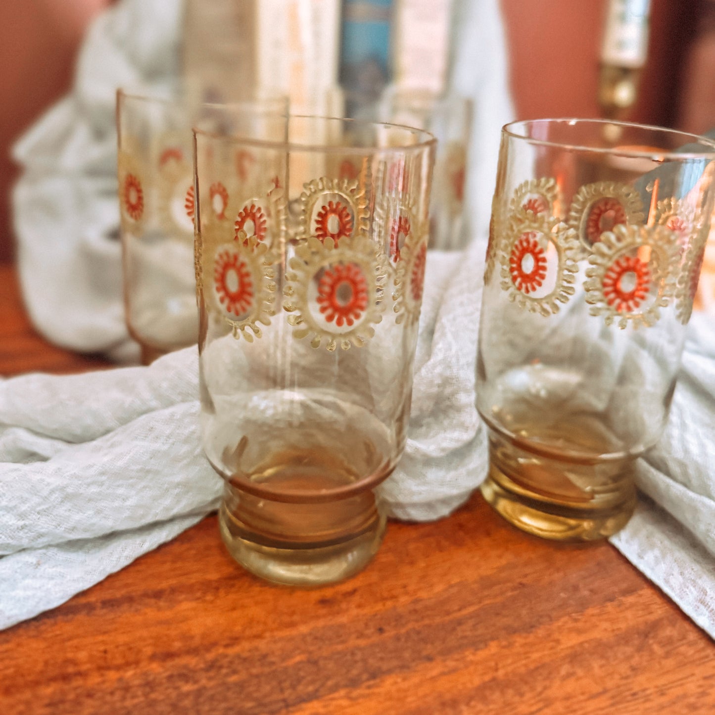 Vintage Amber Floral Drinking Glasses – Set of 4