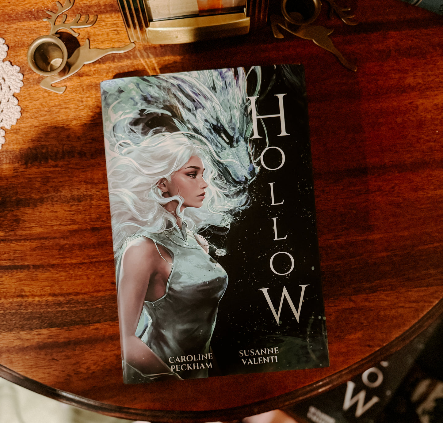 Hollow By: Caroline Peckham & Susanne Valenti CHOOSE YOUR COVER