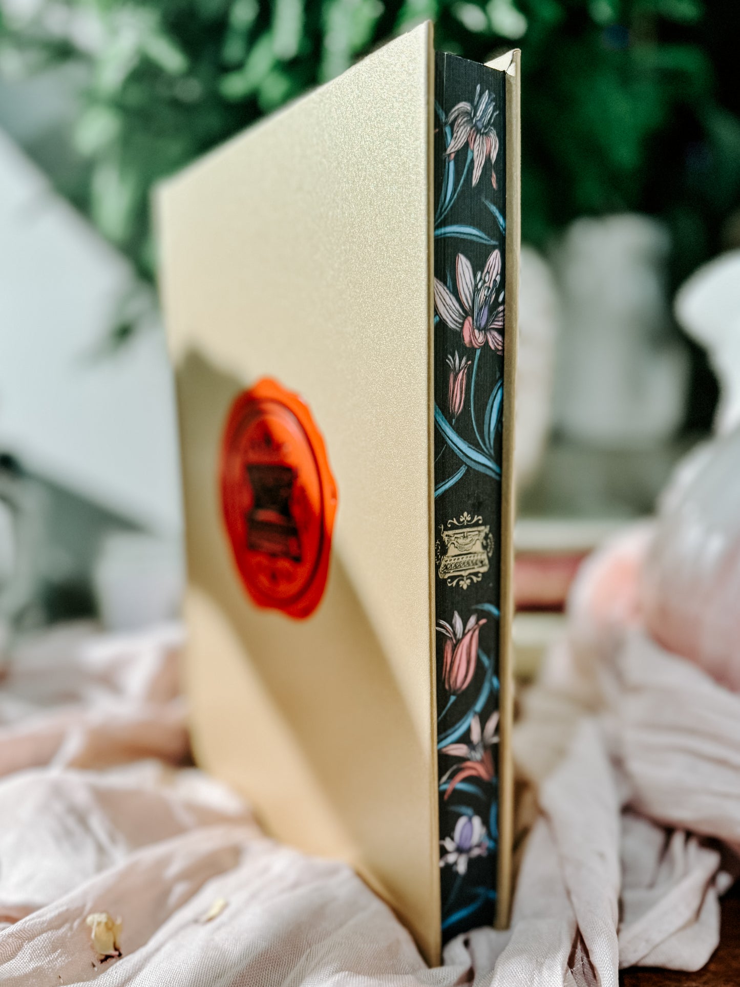 Divine Rivals By: Rebecca Ross  Collectors Edition