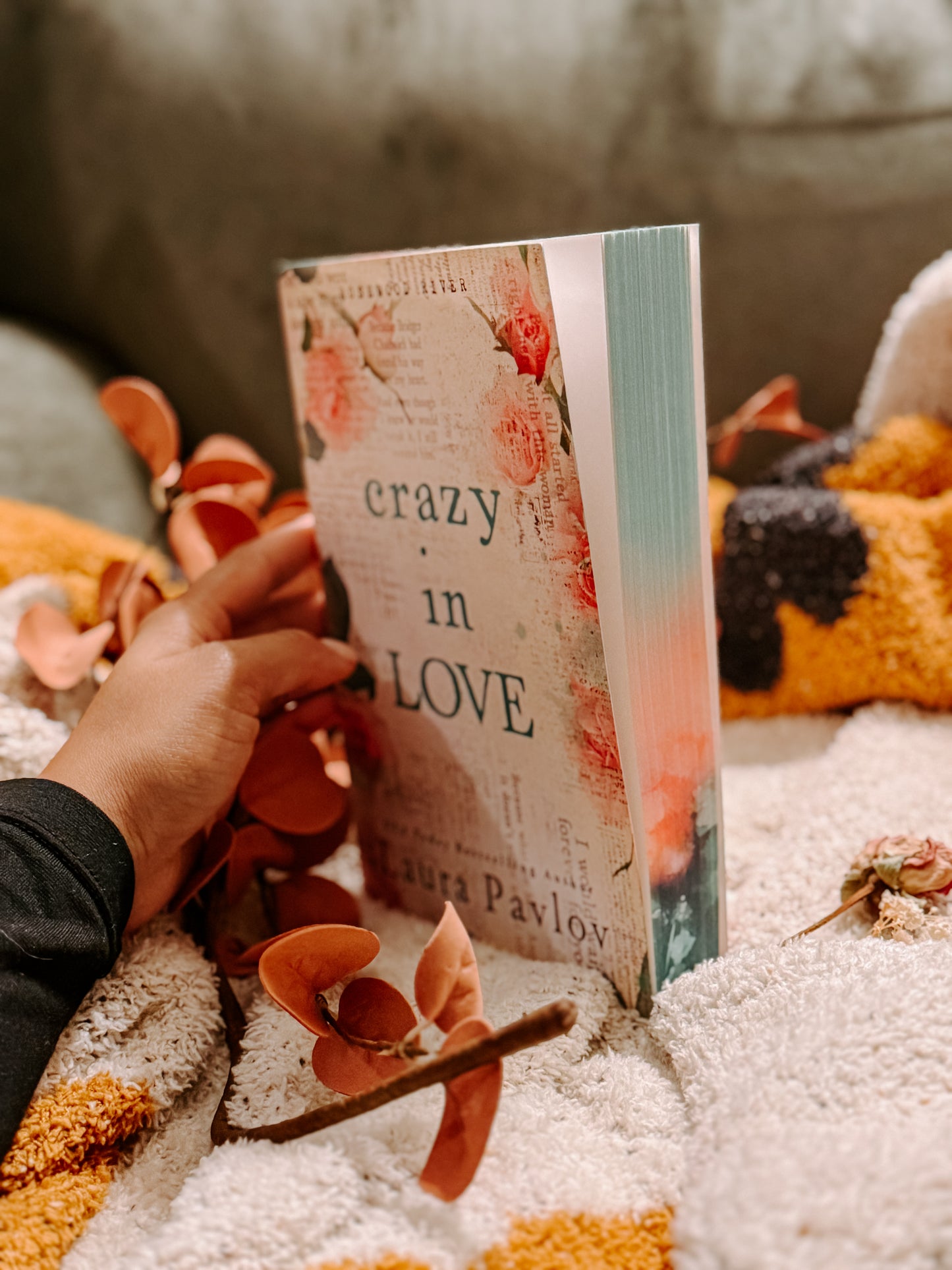 Crazy in Love (Rosewood River, 4) By: Laura Pavlov