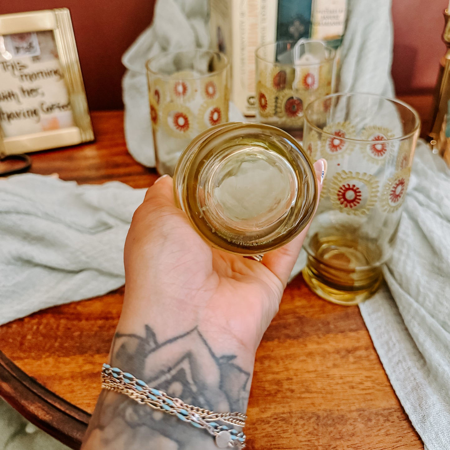 Vintage Amber Floral Drinking Glasses – Set of 4