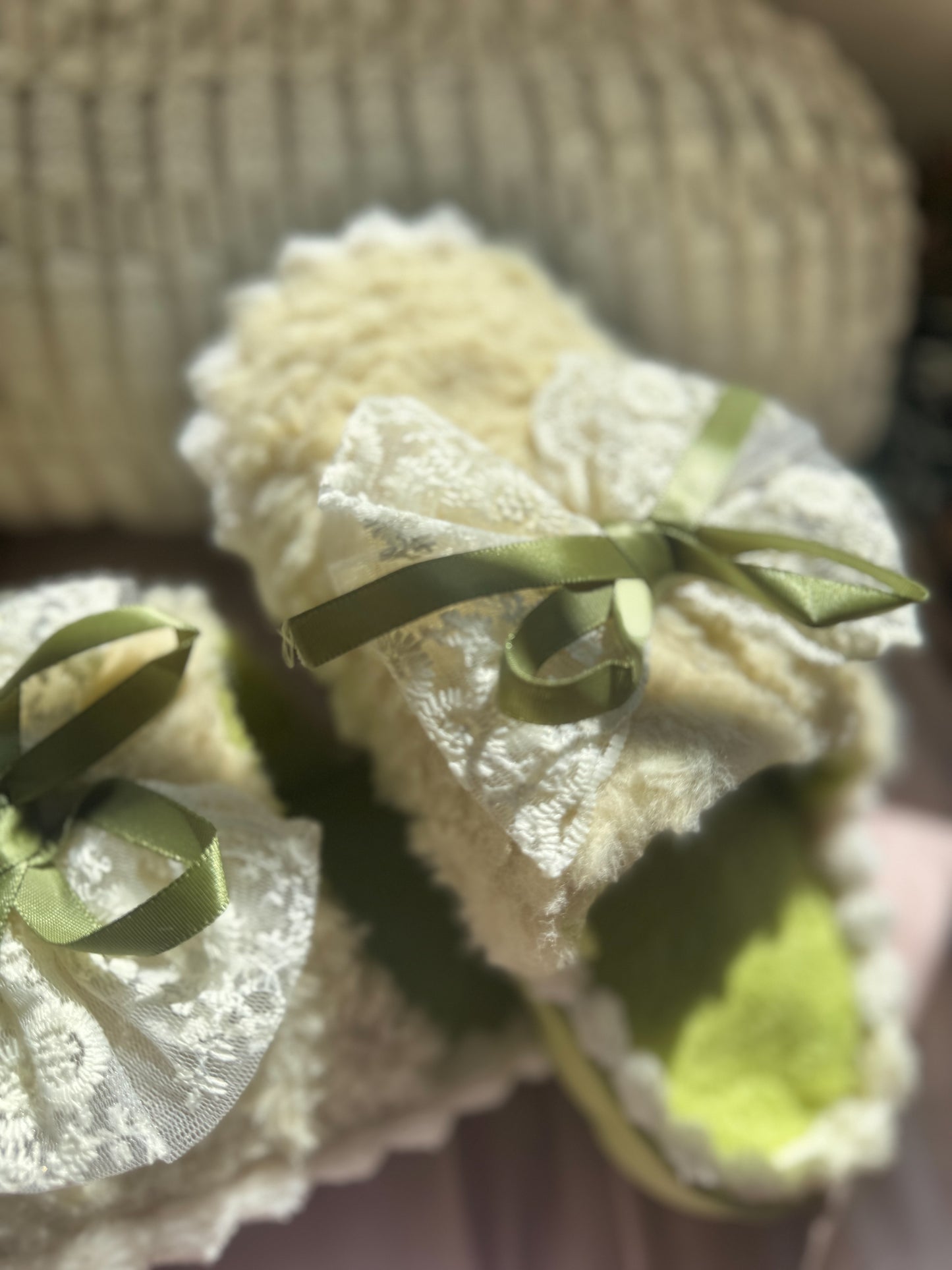 Darling Daydream Bow Slippers