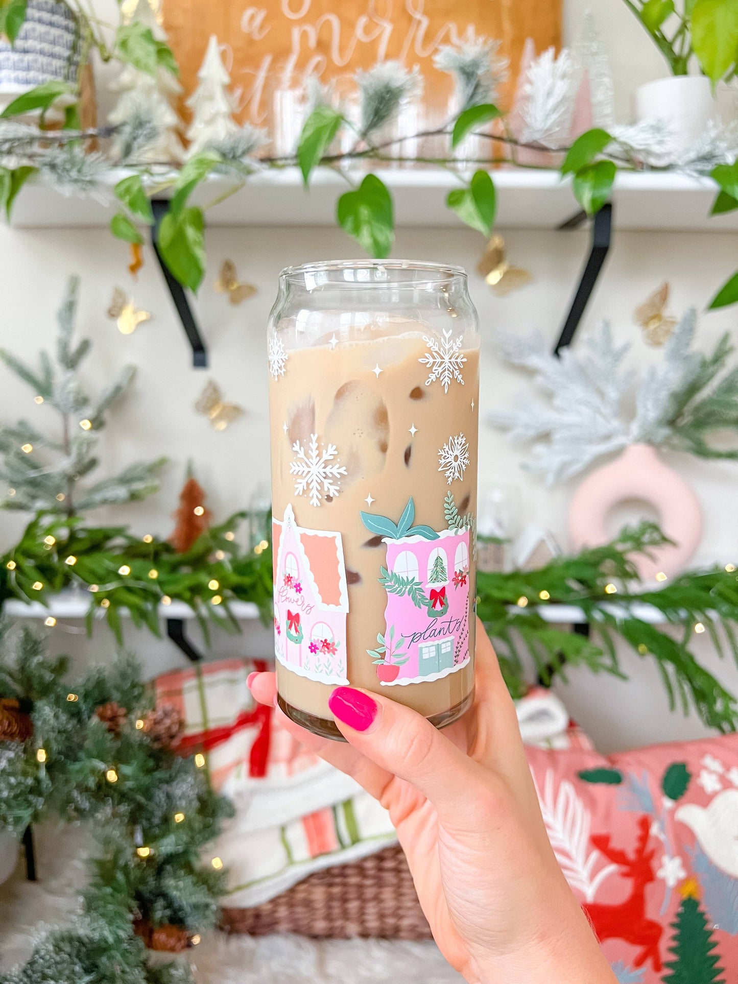 20oz Holiday Town Glass *dishwasher safe