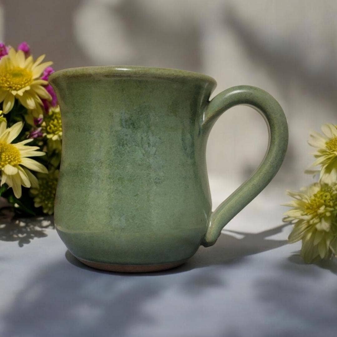 Daisy Hollow Mug